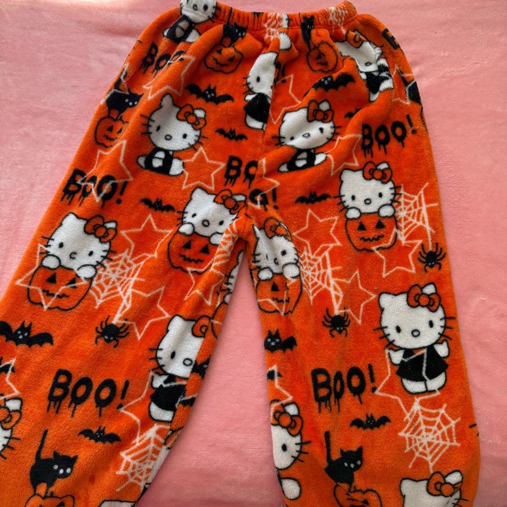 Hello Kitty Halloween Orange Black Fluffy Pajama PJ Pants Warm Cozy - Picture 4 of 4